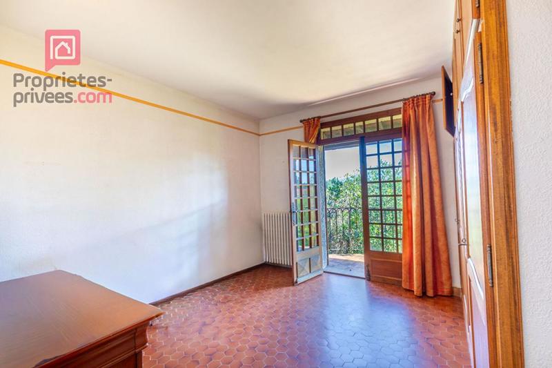 Maison - 184 m² - 7 pièces