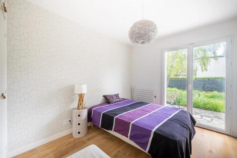 Demeure - 195 m² - 9 pièces