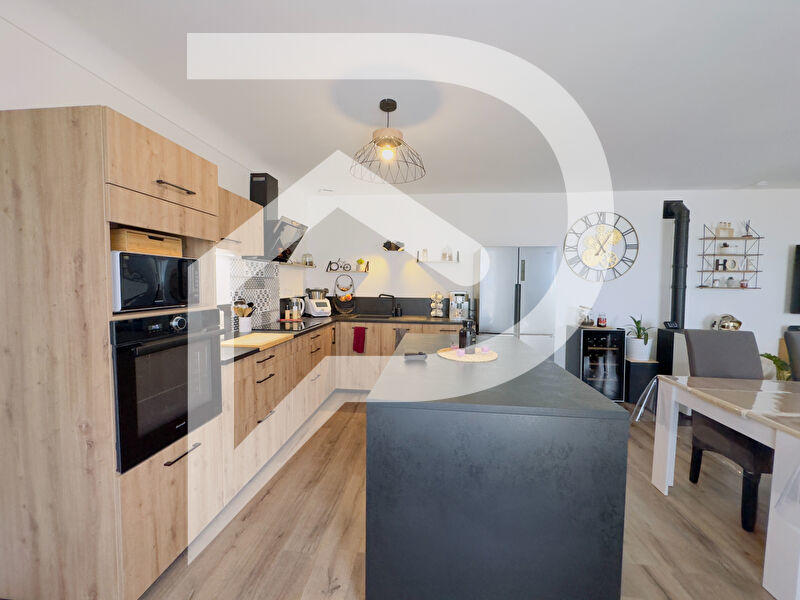 Maison - 80 m² - 3 pièces