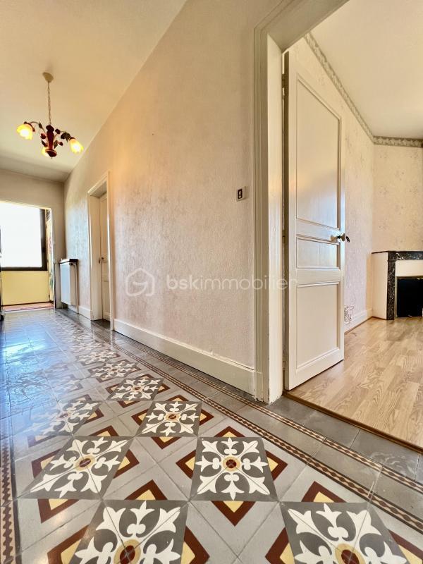 Pavillon - 179 m² - 7 pièces