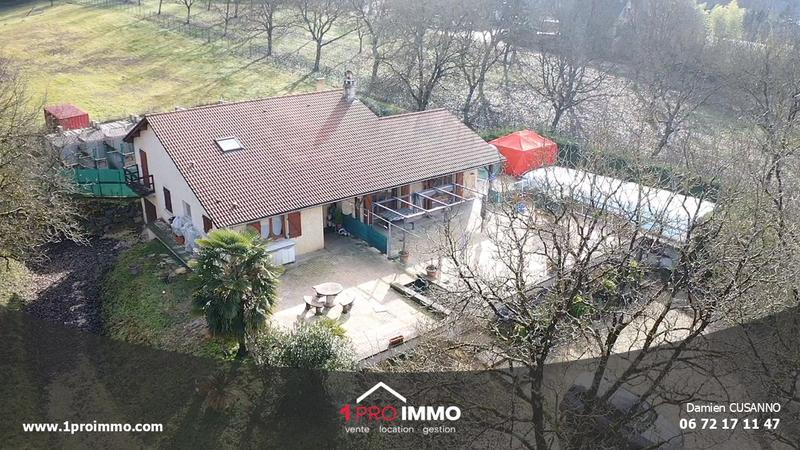 Maison - 200 m² - 5 pièces