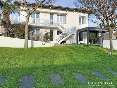 Maison - 187 m² - 6 pièces