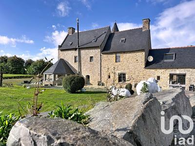 Maison - 312 m² - 8 pièces