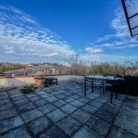 Maison - 210 m² - 9 pièces