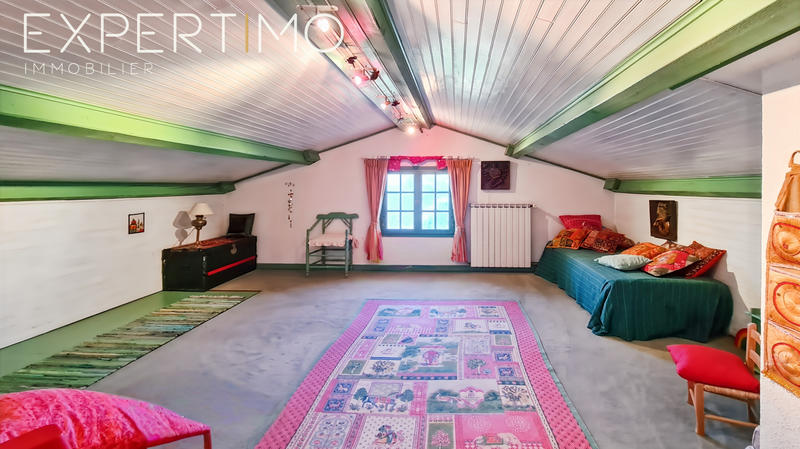 Mas - 275 m² - 9 pièces