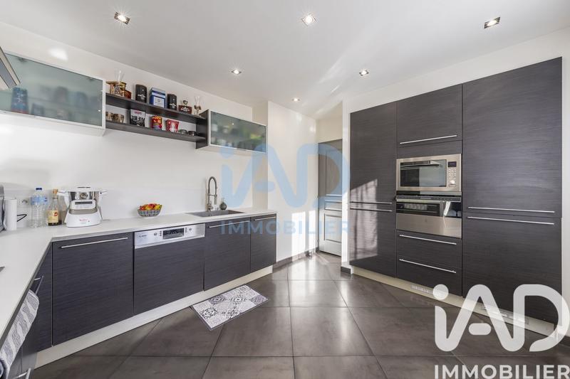 Maison - 105 m² - 6 pièces