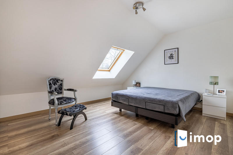 Maison - 96 m² - 4 pièces