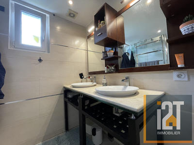 Maison - 158 m² - 7 pièces