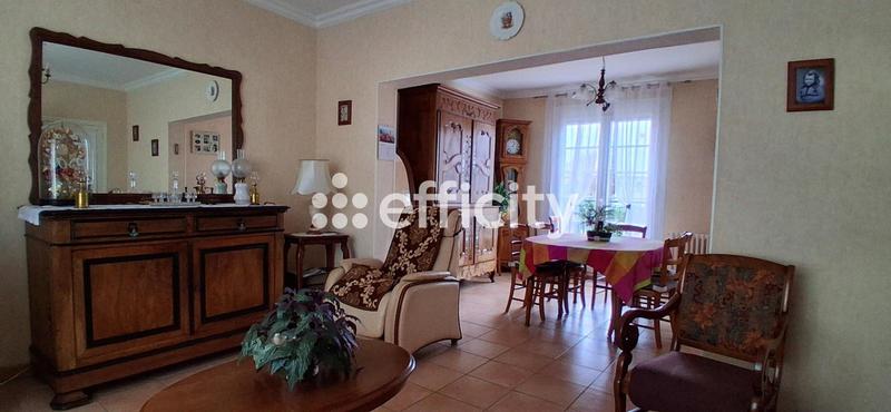 Maison - 93 m² - 4 pièces