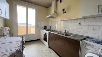 Appartement - 75 m² - 3 pièces