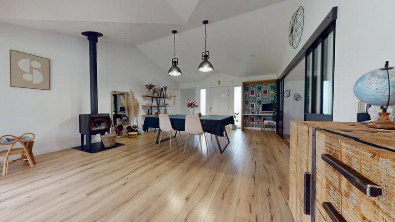 Pavillon - 183 m² - 7 pièces