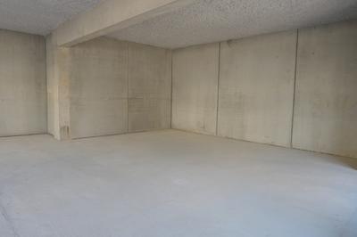 Local commercial - 92 m² - 1 pièce