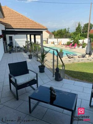 Maison - 180 m² - 6 pièces