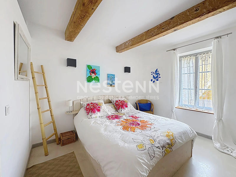 Maison - 185 m² - 9 pièces