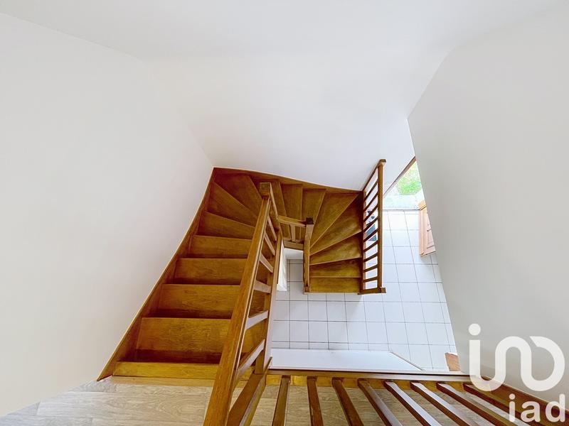 Maison - 104 m² - 7 pièces