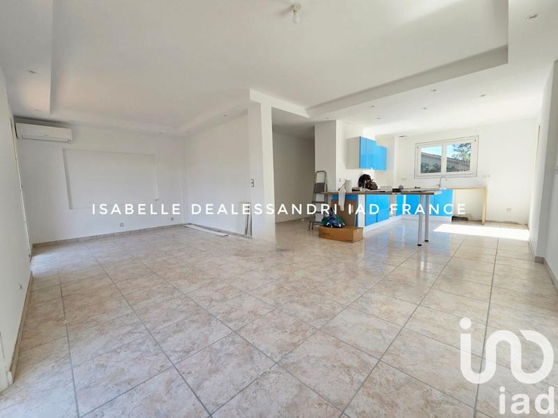 Appartement - 90 m² - 4 pièces