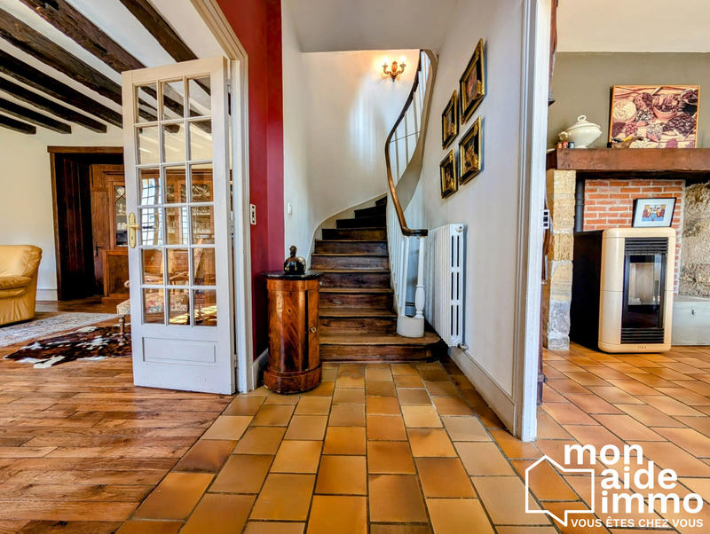 Maison - 176 m² - 8 pièces