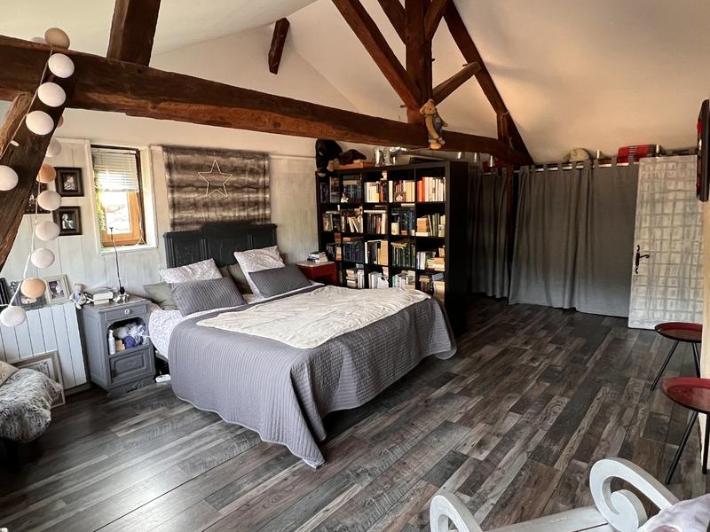 Appartement - 220 m² - 8 pièces