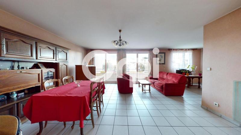 Appartement - 111 m² - 4 pièces