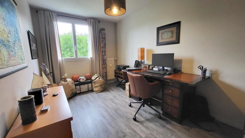 Appartement - 90 m² - 5 pièces