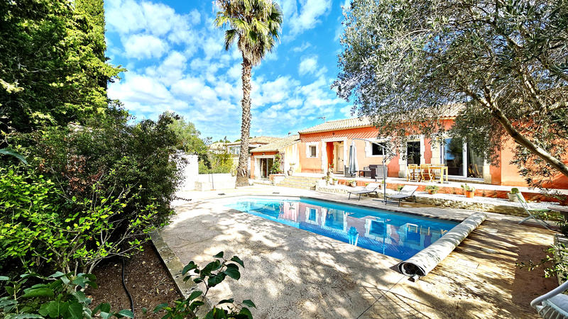 Maison - 111 m² - 4 pièces