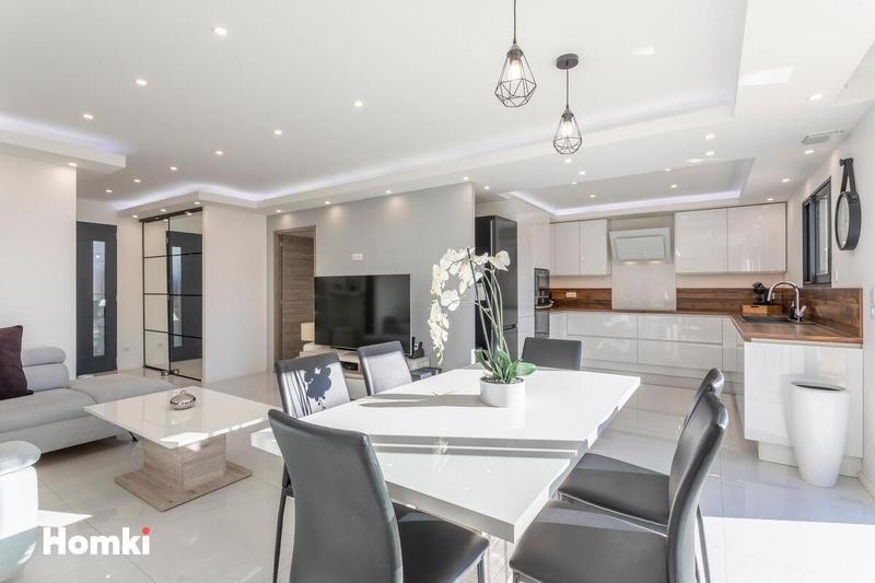 Maison - 120 m² - 6 pièces