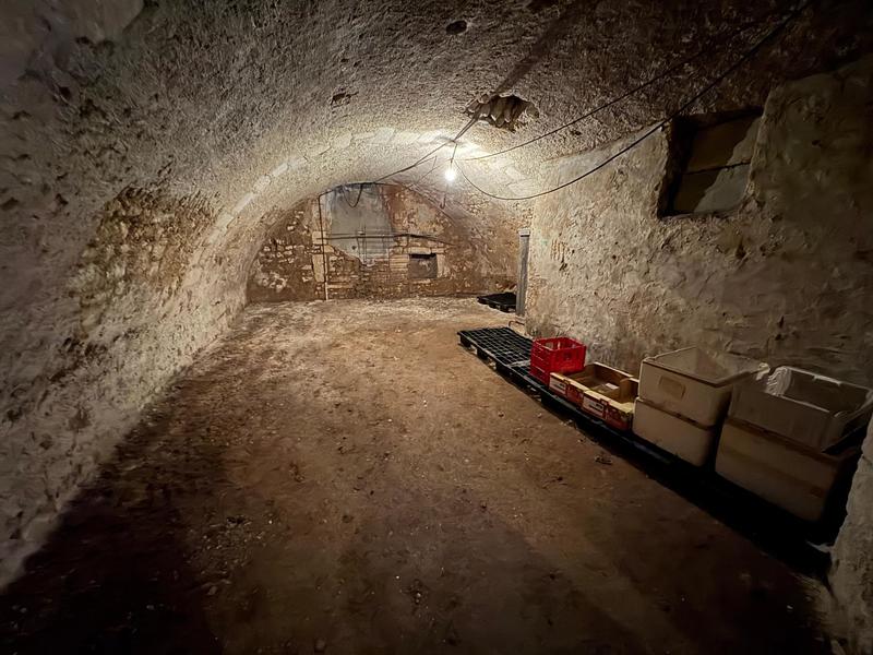 Maison - 280 m² - 9 pièces