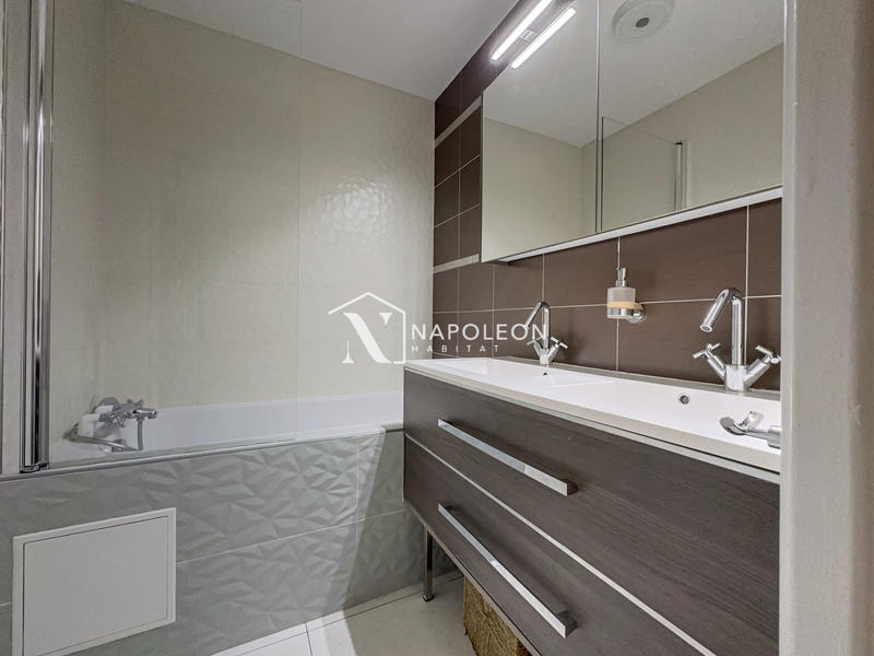 Appartement - 64 m² - 3 pièces