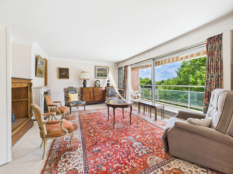 Appartement - 161 m² - 5 pièces