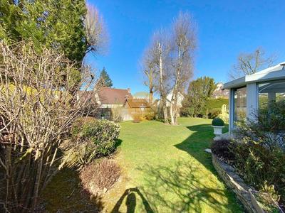 Maison - 181 m² - 7 pièces