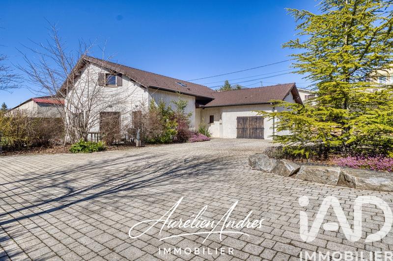 Maison - 190 m² - 8 pièces