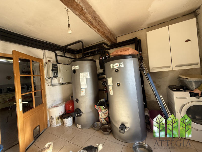 Maison - 220 m² - 7 pièces