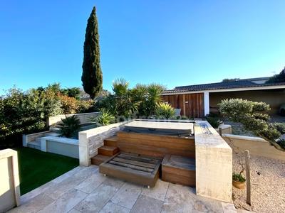 Maison - 127 m² - 6 pièces