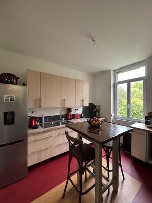 Maison - 95 m² - 5 pièces