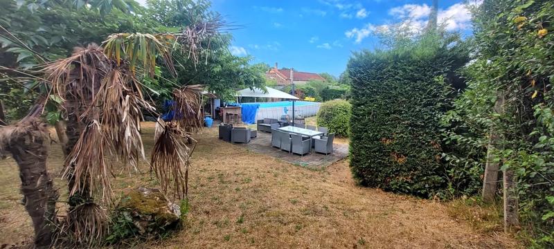 Maison - 230 m² - 14 pièces