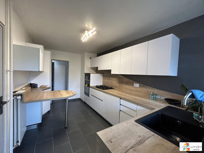 Appartement - 86 m² - 4 pièces