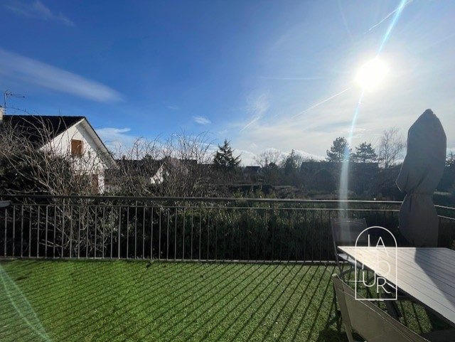 Maison - 157 m² - 7 pièces