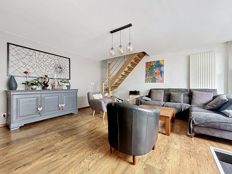 Maison - 177 m² - 6 pièces