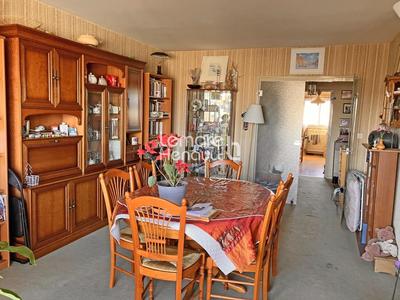 Appartement - 84 m² - 4 pièces