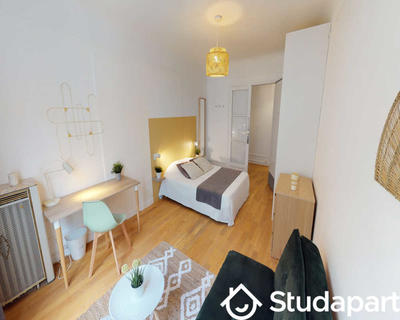Chambre - 80 m² - 1 pièce