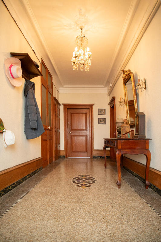 Maison - 259 m² - 10 pièces