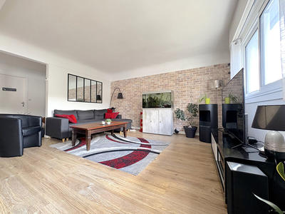 Appartement - 104 m² - 5 pièces