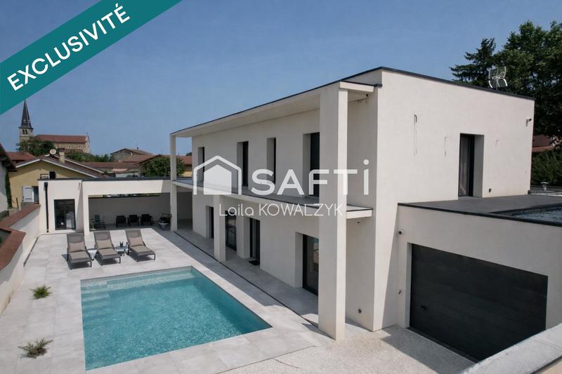 Maison - 321 m² - 10 pièces