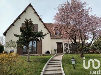 Maison - 267 m² - 7 pièces