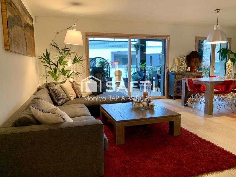 Appartement - 102 m² - 4 pièces