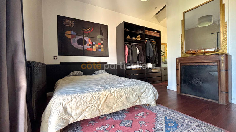 Maison - 305 m² - 7 pièces