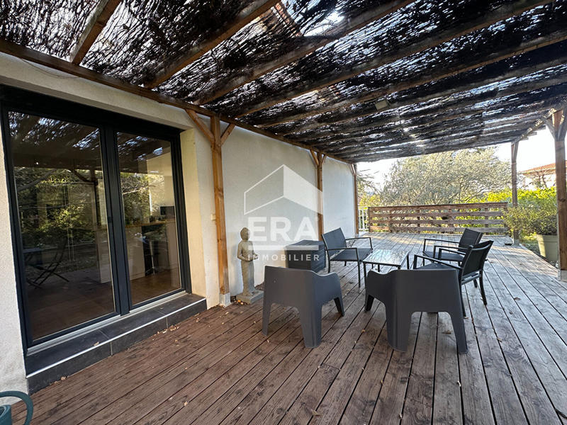 Maison - 182 m² - 6 pièces