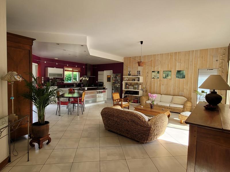 Maison - 148 m² - 7 pièces