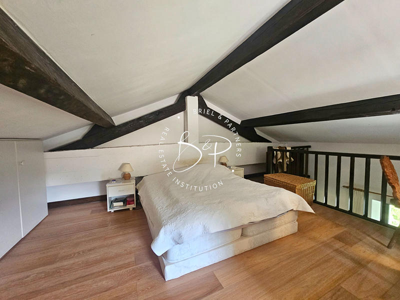 Maison - 187 m² - 4 pièces