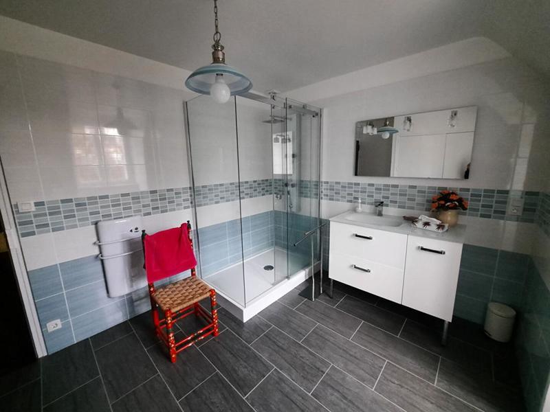 Maison - 268 m² - 9 pièces